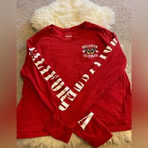 Hollister Cropped Graphic Tee